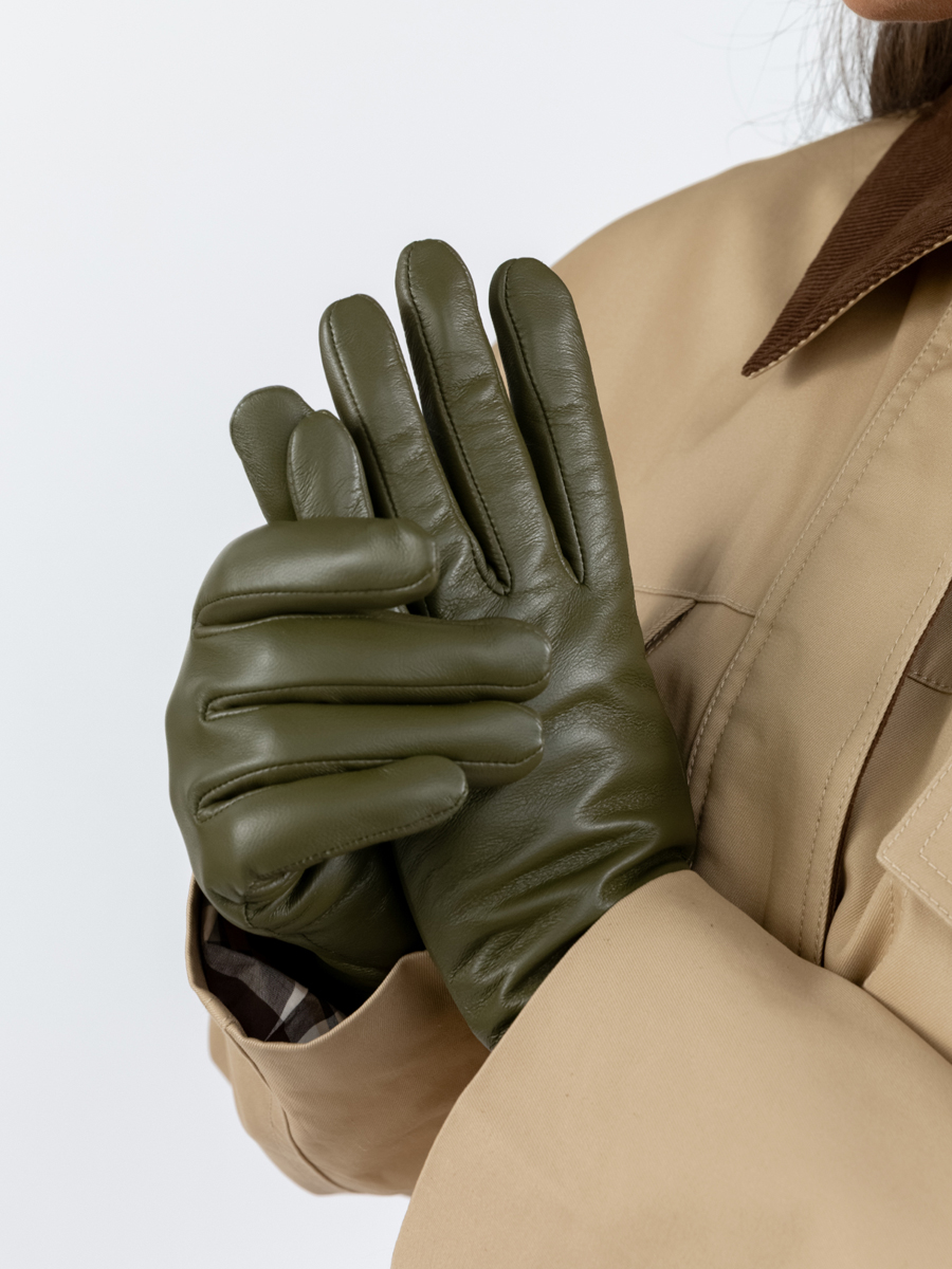 GLOVES CITY